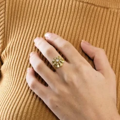 Bague fleur or jaune diamants