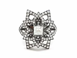 Bague Fleur Or noir Diamant
