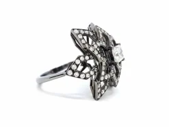 Bague Fleur Or noir Diamant
