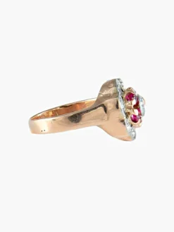 Bague fleur rubis et diamants or rose