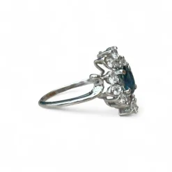 Bague fleur saphir et diamants