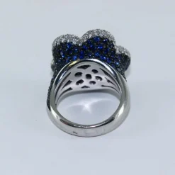 Bague Fleur saphirs diamants