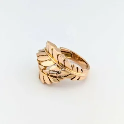 Bague florale en or rose