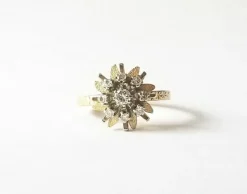 Bague florale or jaune diamants