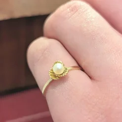 Bague Florale or jaune et perle