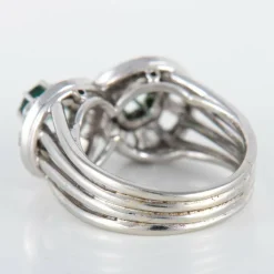 Bague forme 8 Emeraudes Diamants
