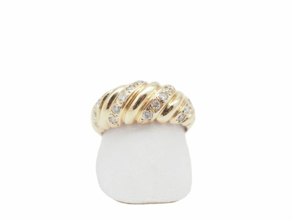 Bague godronnée or jaune 750 et diamants