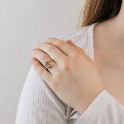 Bague goutte or gris et diamants
