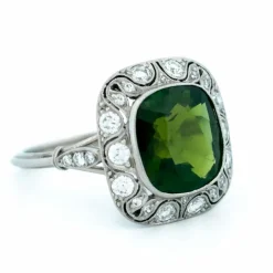Bague grappe de diamants et tourmaline en platine
