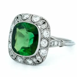 Bague grappe de diamants et tourmaline en platine