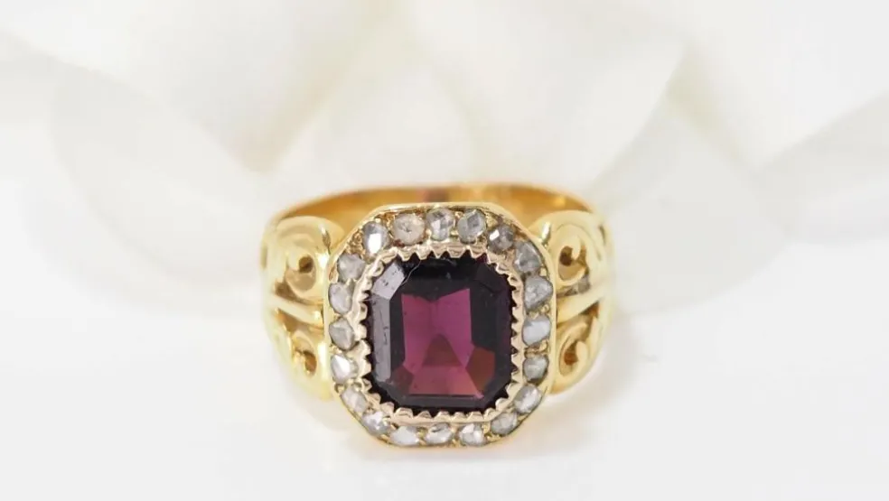 Bague Grenat & diamants