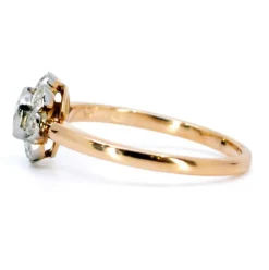 Bague halo en platine et diamants
