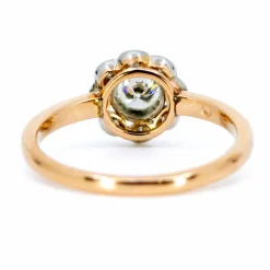 Bague halo en platine et diamants