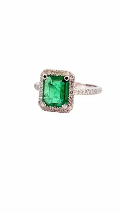 Bague haute joaillerie or blanc émeraude et diamants