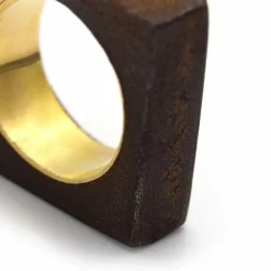 Bague IRON en or jaune et perle baroque