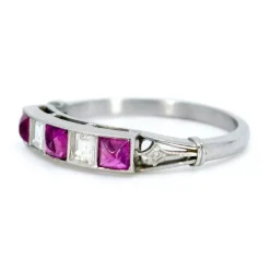 Bague Jarretière Diamant, Rubis, Platine