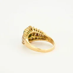 Bague Jarretière Emeraude Diamants