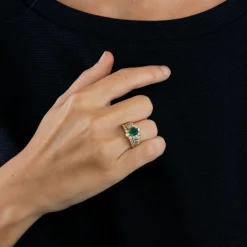 Bague Jarretière Emeraude Diamants