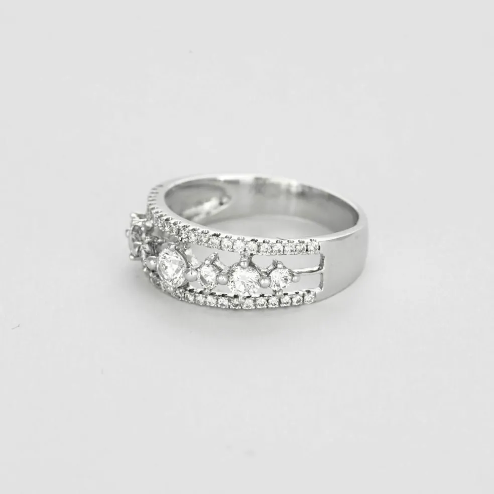 Bague jarretière or gris et diamants