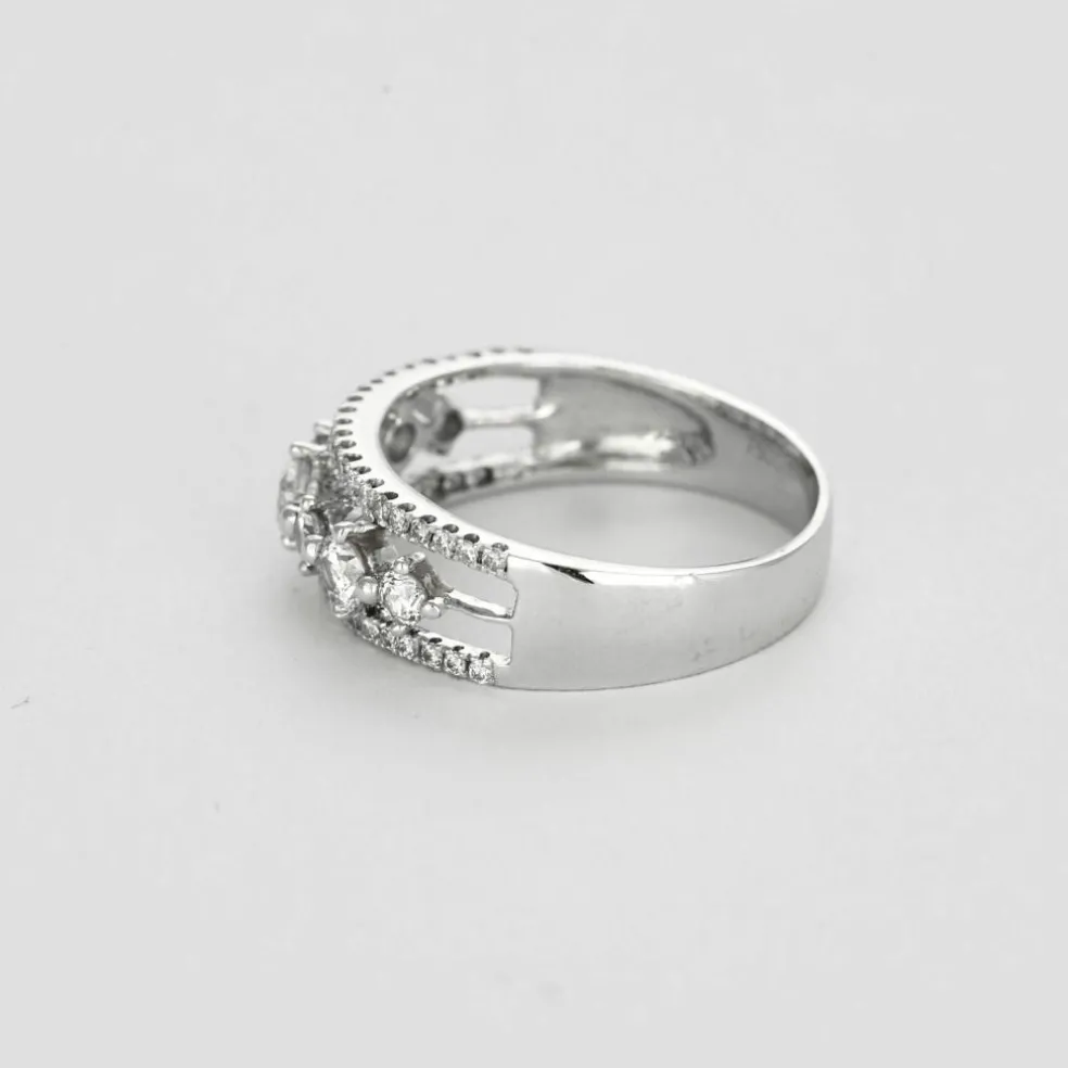 Bague jarretière or gris et diamants