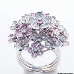 Bague joaillerie or blanc, diamants, saphirs roses