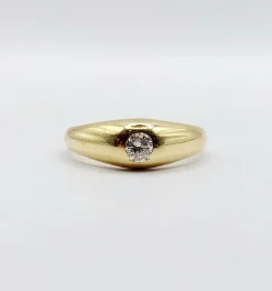 Bague jonc bombé vintage or jaune diamant taille brillant en serti clos, gipsy