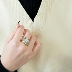 BAGUE JONC DEUX ORS ET DIAMANTS.