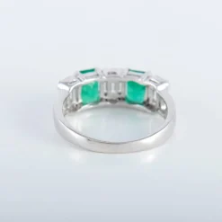 Bague jonc Emeraudes Diamants