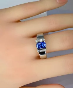 Bague jonc en or blanc 18 carats, saphir et diamants