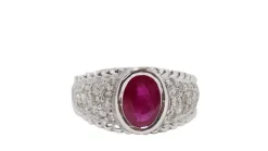 Bague Jonc en or blanc, rubis ovale et diamants