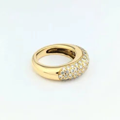Bague jonc en or jaune et diamants