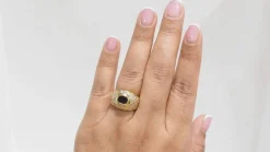 Bague Jonc en or jaune, saphir et diamants