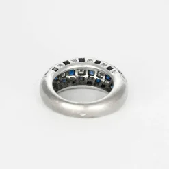 Bague jonc or blanc, diamants et saphir