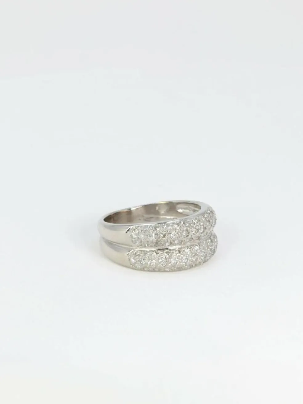 Bague jonc or blanc et diamants