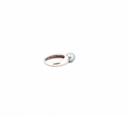 Bague jonc or blanc, perle de Tahiti et diamants
