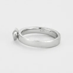 Bague jonc or gris diamant coeur