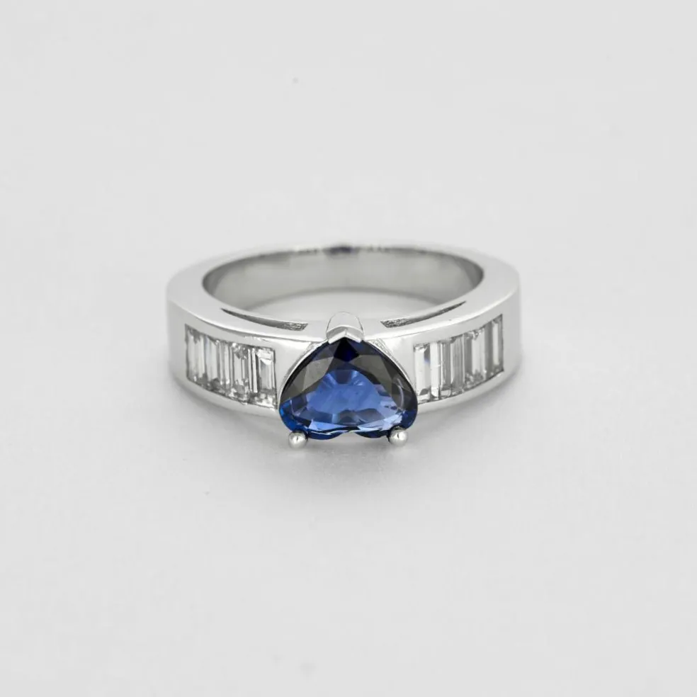 Bague jonc or gris, saphir et diamants