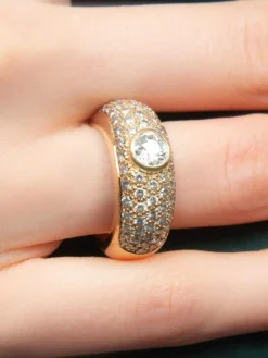 BAGUE "JONC" OR JAUNE ET DIAMANTS