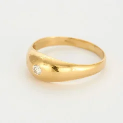 Bague jonc or jaune et diamant