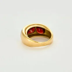 Bague jonc or jaune et grenat almandin