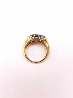 Bague jonc or jaune et saphirs
