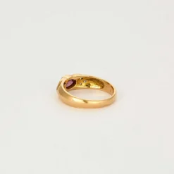 Bague jonc or jaune saphir rose diamants
