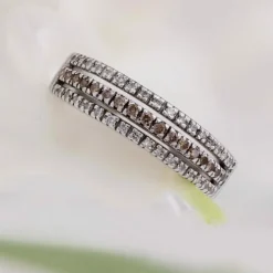 Bague jonc triple rang diamants