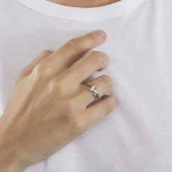 Bague joncs croisés or gris et diamant