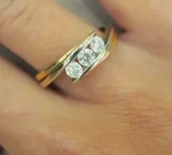 Bague lien en Or jaune diamants