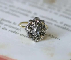 Bague Marguerite ancienne diamant rose couronnée