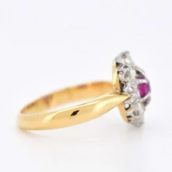 Bague Marguerite Ancienne Or 18 Carats, Diamants et Rubis - Circa 1900