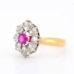 Bague Marguerite Ancienne Or 18 Carats, Diamants et Rubis - Circa 1900