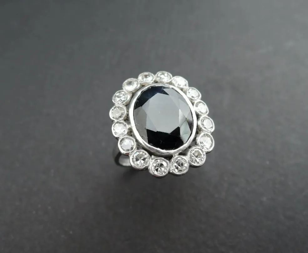 Bague Marguerite Art Déco Platine, Saphir Et Diamants