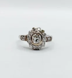 Bague marguerite art deco or blanc 18k et 1,02 carats diamant taille ancienne (circa 1940)
